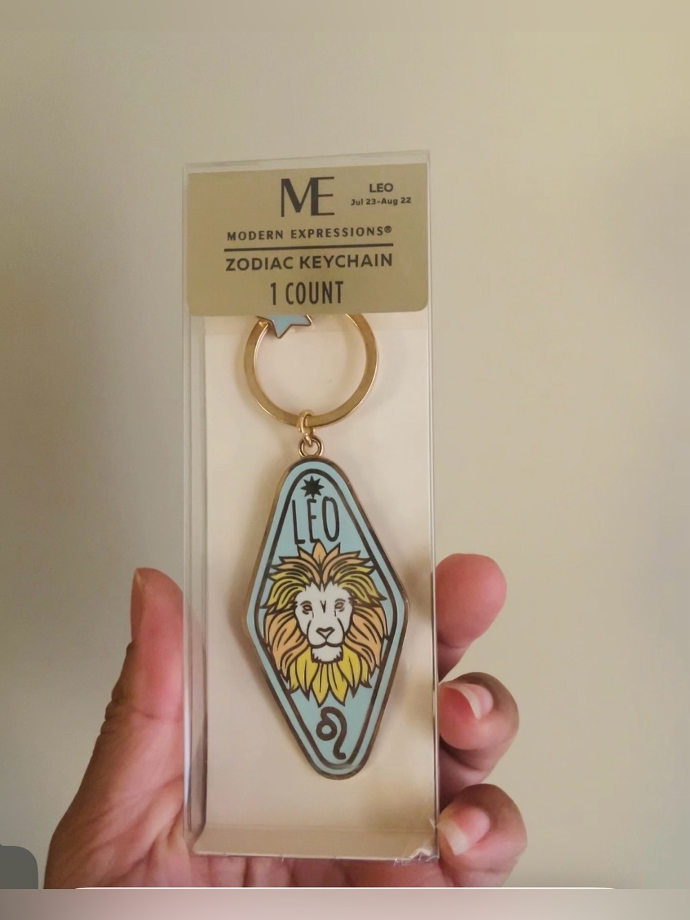 Zodiac keychain Leo
